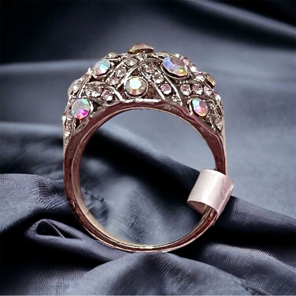 Aurora Borealis Rhinestone Silver Tone Statement Ring Size 8 NWT - Picture 2 of 4